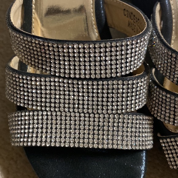 Brand new Patrizia Cinderella Shoes - Picture 3 of 3